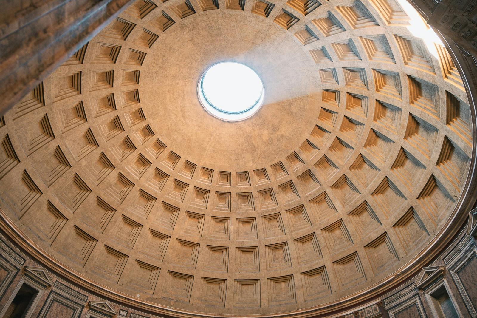 Vedere din sus a cupolei Pantheon